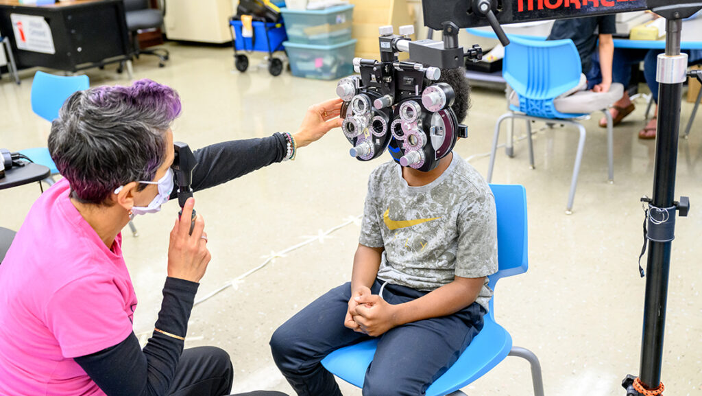 Student gets eye exam