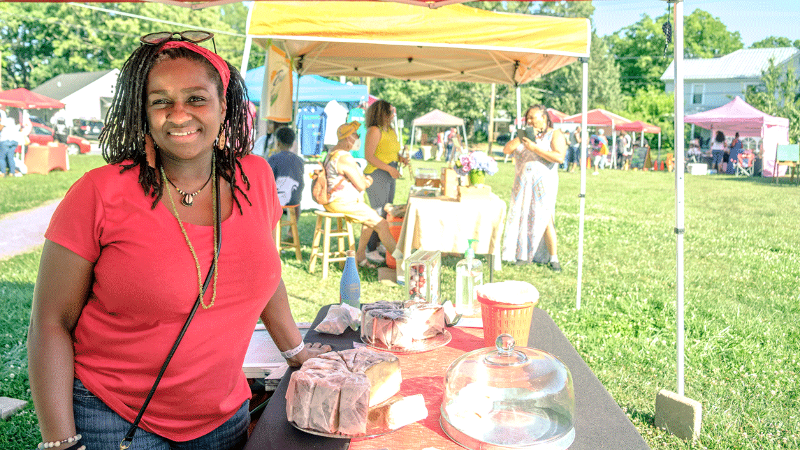 woman selling cake at market