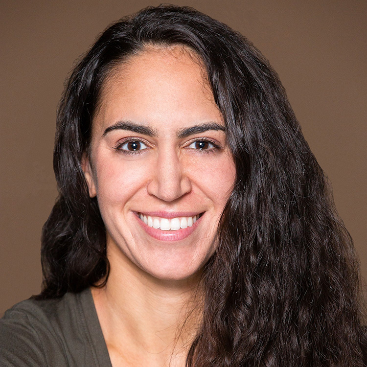 Caitlyn Schrader headshot