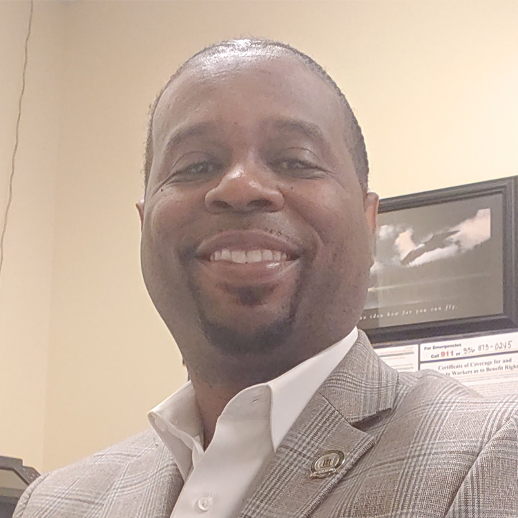 Headshot of Curtis Green