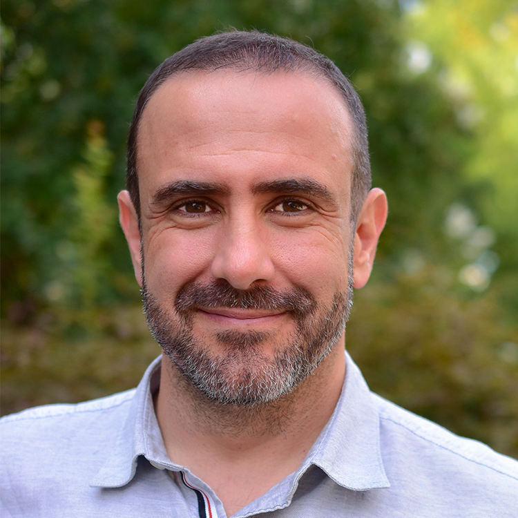 Headshot of Felipe Troncoso