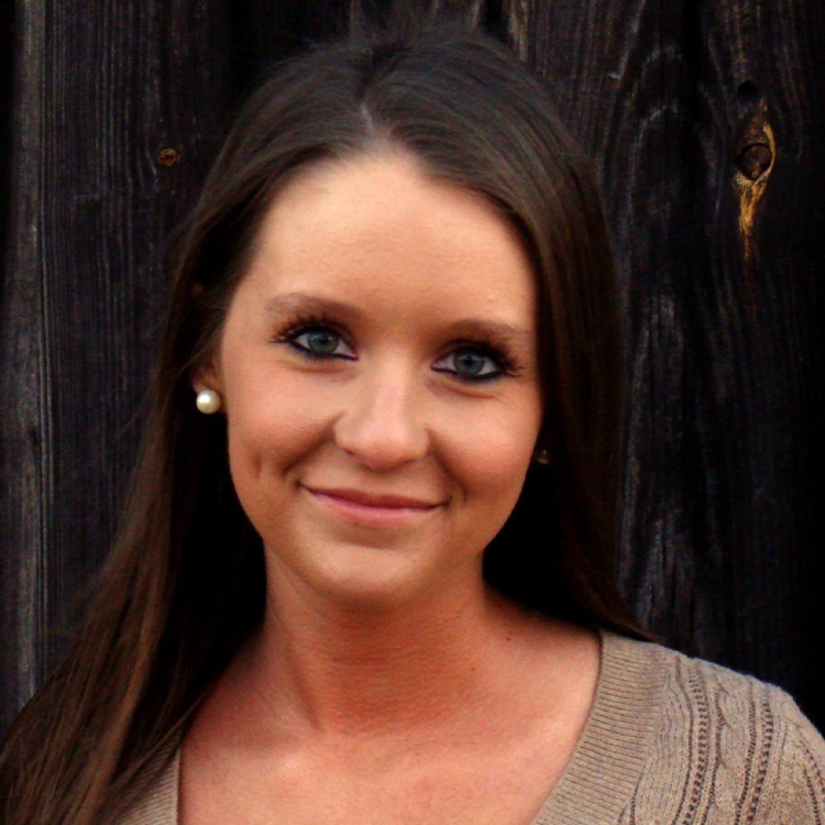 Headshot of Callie Burnett