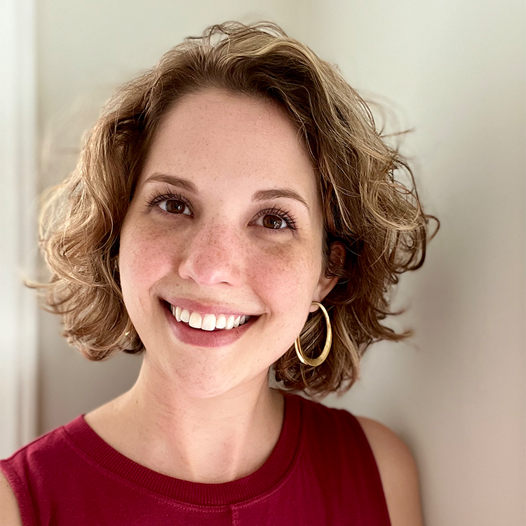 Headshot of Elyssa Fenton