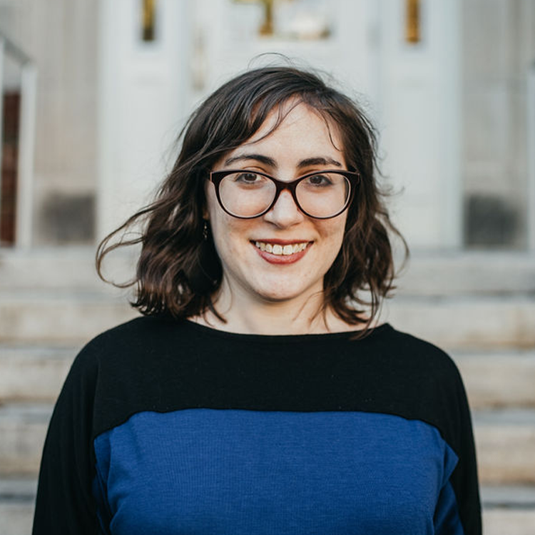 Headshot of Jasmine DeJesus
