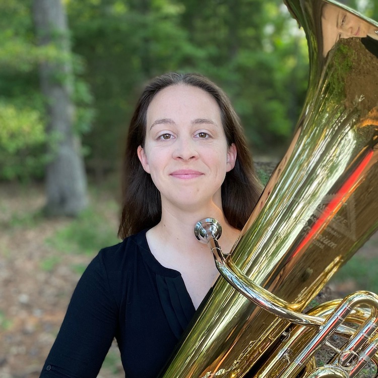 Stephanie Ycaza headshot