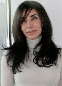 Lalla Essaydi headshot.