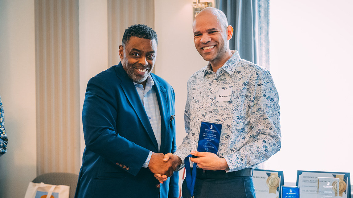 Dr. Robert Wiley receives UNCG faculty award.