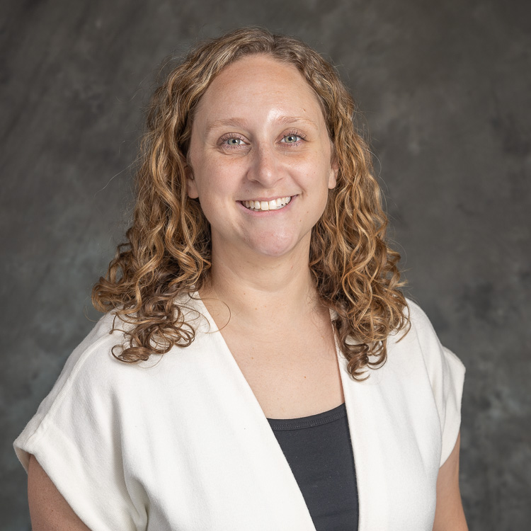 headshot of Jana Wilhelm