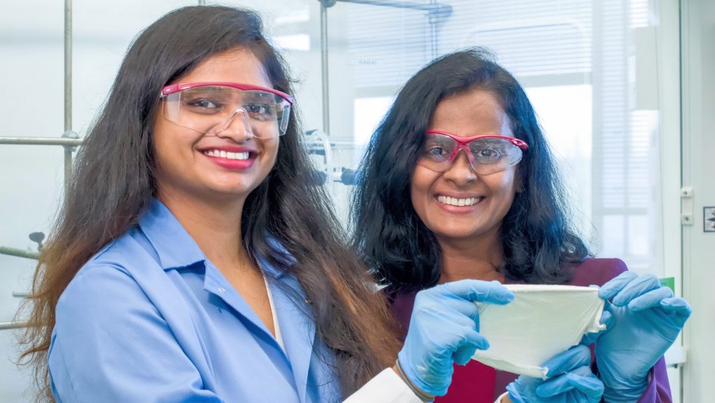 (Feature-LaunchUNCG) Dr. Hemali Rathnayake and Dr. Sheeba Dawood in the lab.
