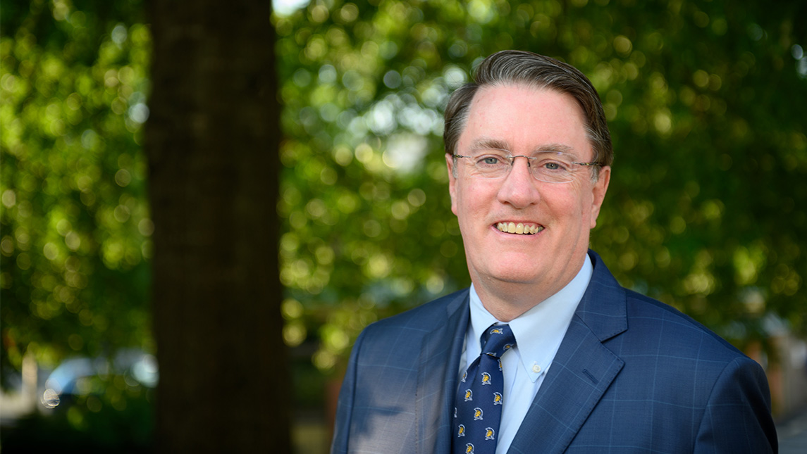 Portrait of UNCG Vice Chancellor Bob Shea.