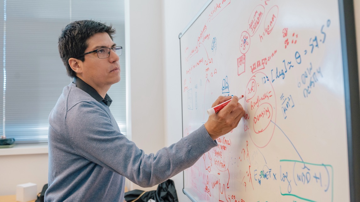 Dr. Oscar Avalos Ovando working in a JSNN classroom.