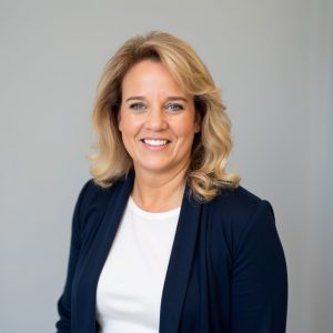 headshot of Tammy Gruer