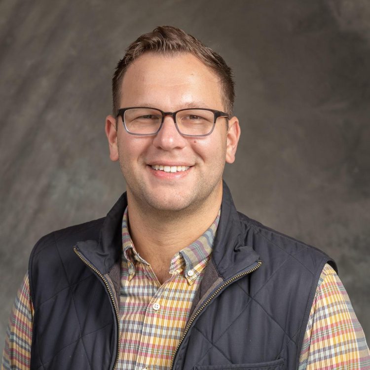 headshot of David Osworth