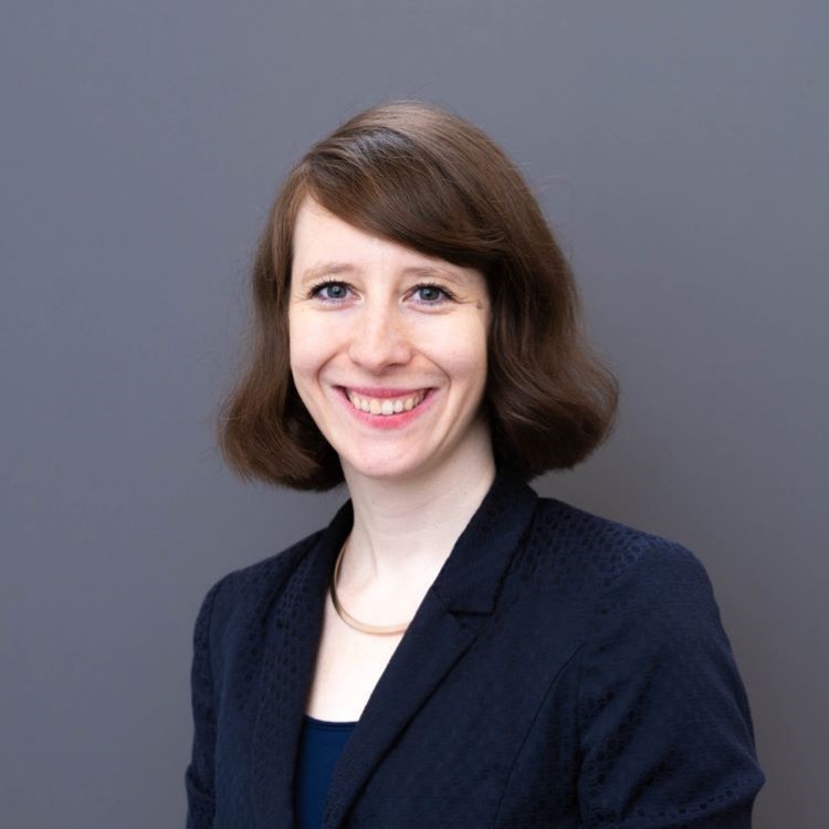 Portrait of Dr. Insa Lawler.