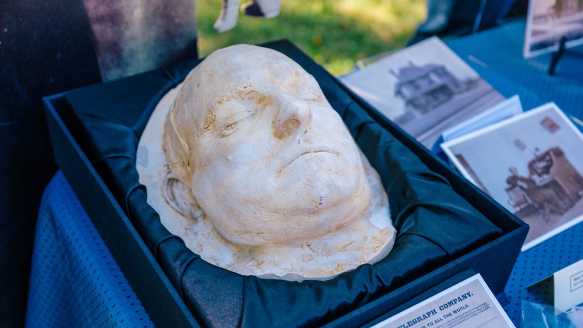 A death mask